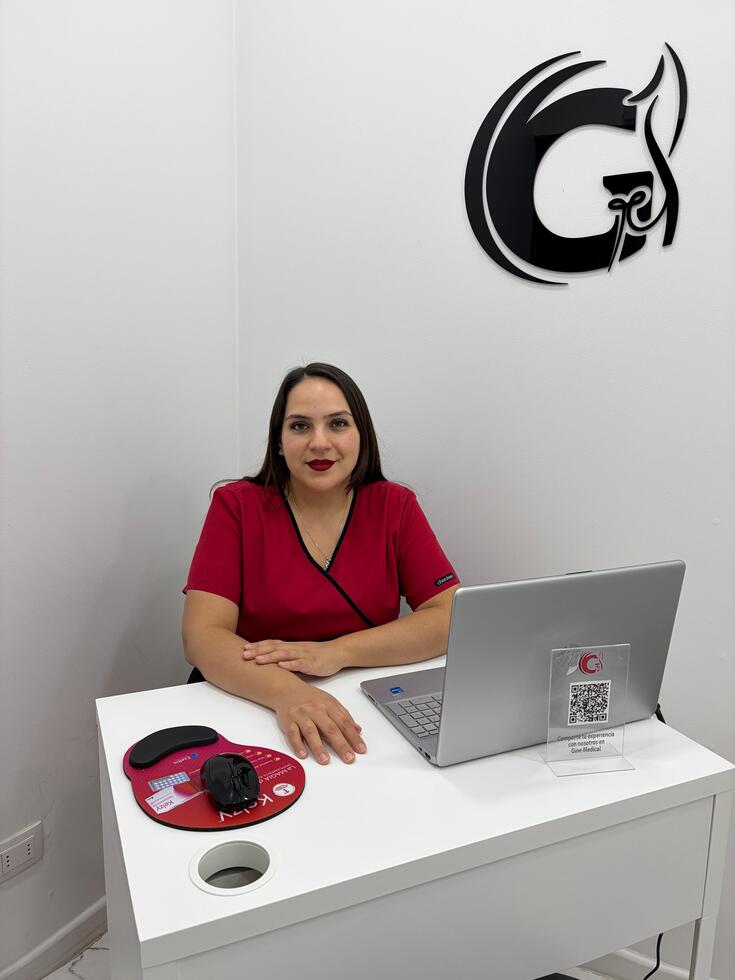 Daniela Duarte, Matrona en GineMedical